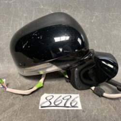 TOYOTA CROWN / CROWN HYBRID Door Mirror / Indicator 567615 R Right Side x1