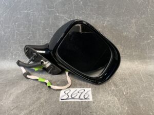 TOYOTA CROWN GRS200 Genuine Door Mirror with Indicator MITSUBA 30-342 / 567615 R Right Side x1