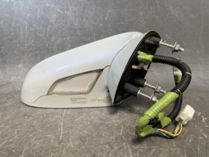 LEXUS IS GSE20 Genuine Door Mirror TOKAIRIKA TR0501 Right Side x1