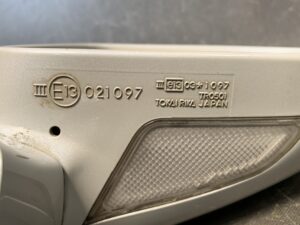 LEXUS IS GSE20 Genuine Door Mirror TOKAIRIKA TR0501 Right Side x1