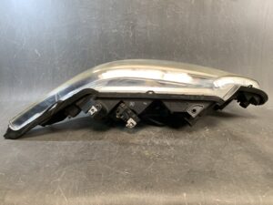 HONDA ODYSSEY RC2 Genuine Headlight KOITO 100-18072 Left Side x1