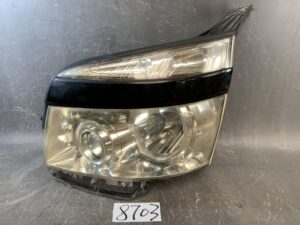 TOYOTA VOXY ZRR70 ZRR75 Genuine HID Headlight KOITO 28-203 Left Side x1