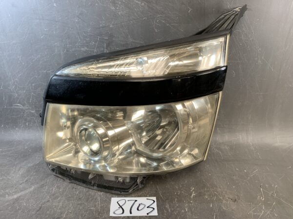 TOYOTA VOXY ZRR70 ZRR75 Genuine HID Headlight KOITO 28-203 Left Side x1 » JDM-PARTS NZ