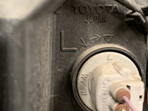 TOYOTA VOXY ZRR70 Genuine Headlight KOITO 28-203 Left Side x1