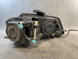 AUDI A3 8PCAX Genuine Headlight HELLA 8P0 941 003 Left Side x1