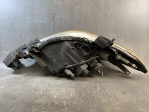 MAZDA PREMACY CREW Genuine Headlight STANLEY P4998L Left Side x1