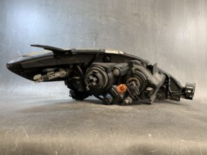 MAZDA PREMACY CREW Genuine Headlight STANLEY P4998L Left Side x1