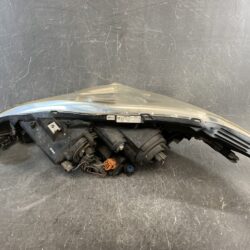 MAZDA PREMACY CREW Genuine Headlight STANLEY P4998R Right Side x1