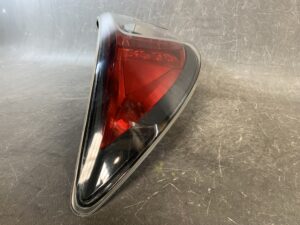 MAZDA ATENZA MAZDA6 GHEF# GH5# Genuine Taillight KOITO 220-41055 Left Side x1