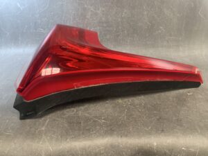 Volvo V40 40 Series Genuine Taillight 31395478 Left Side x1