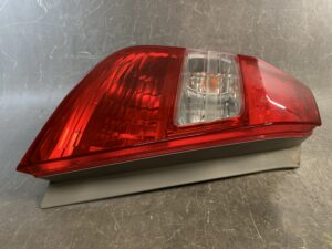 HONDA FIT GE GE6 GE7 GE8 GE9 Genuine Taillight / STANLEY P9596 L / Left Side x1