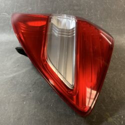 HONDA FIT GE GE6 GE7 GE8 GE9 Genuine Taillight / STANLEY P9596 R / Right Side x1