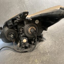 TOYOTA PRIUS ZVW30 Genuine Headlight KOITO 47-29 Right Side x1