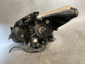 TOYOTA PRIUS ZVW30 Genuine Headlight KOITO 47-29 Right Side x1