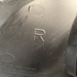 TOYOTA PRIUS ZVW30 Genuine Headlight KOITO 47-29 Right Side x1