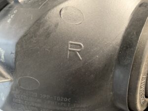 TOYOTA PRIUS ZVW30 Genuine Headlight KOITO 47-29 Right Side x1