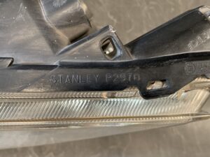 MITSUBISHI COLT Z21A Genuine Headlight STANLEY P2970 Left Side x1