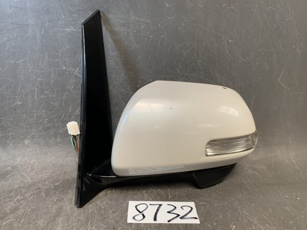 TOYOTA ESTIMA ARC50 HYBRID AHR20 Door Mirror KOITO 52-158 Murakami 8406 Left Side x1 » JDM-PARTS NZ