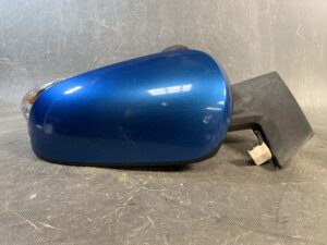 TOYOTA AQUA NHP10 Genuine Door Mirror with Indicator / 027520 / TOKAI RIKA TR1001 /Left Side x1