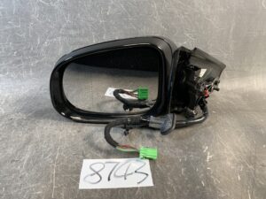 Volvo V40 40 Series Genuine Door Mirror with Indicator Left Side x1