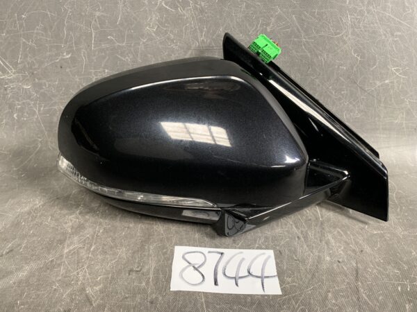 Volvo V40 40 Series Genuine Door Mirror 31299375 Right Side x1 » JDM-PARTS NZ