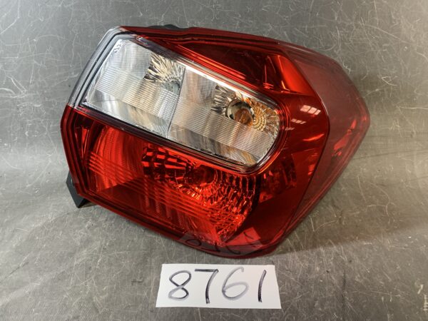SUBARU XV IMPREZA GP GP2 GP3 GP6 GP7 Genuine Taillight FAM924-02 Right Side x1 » JDM-PARTS NZ