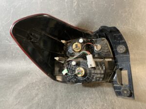 SUBARU Impreza XV GP GP2 GP3 GP6 GP7 Genuine Taillight / MOBIS FAM924-02 / Right Side x1