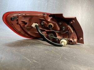 MAZDA DEMIO DE DEJFS DE3FS DE5FS Genuine Taillight / STANLEY P5776 R / Right Side x1