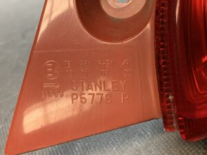 MAZDA DEMIO DE DEJFS DE3FS DE5FS Genuine Taillight / STANLEY P5776 R / Right Side x1