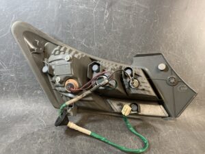 DAIHATSU COO M402S Genuine Taillight KOITO 220-51858 Right Side x1