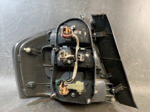 SUBARU LEGACY BL BL5 BL9 BLE Genuine Taillight / KOITO 220-20806 / Right Side x1