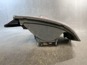 SUBARU LEGACY BL BL5 BL9 BLE Genuine Taillight / KOITO 220-20806 / Right Side x1