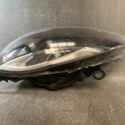Volvo V40 40 Series Genuine Headlight 722.71.000.00 Left Side x1