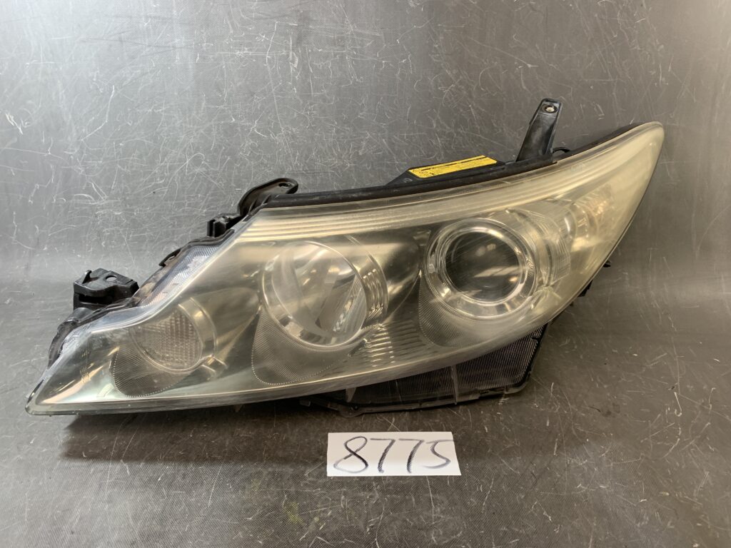 Toyota Estima Tarago AERAS ACR50 ACR55 Genuine HID Right