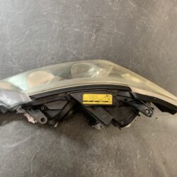 TOYOTA ESTIMA ARC50 Genuine HID Headlight KOITO 28-217 Right Side x1