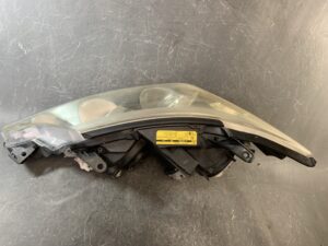 TOYOTA ESTIMA ARC50 Genuine HID Headlight KOITO 28-217 Right Side x1