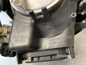 TOYOTA ESTIMA ARC50 Genuine HID Headlight KOITO 28-217 Right Side x1