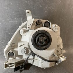 TOYOTA SIENTA NCP81 NCP85 Genuine Headlight KOITO 52-123 Left Side x1