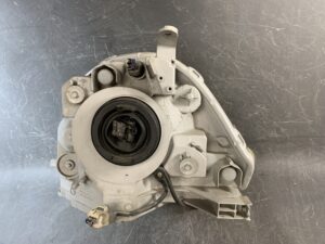 TOYOTA SIENTA NCP81 NCP85 Genuine Headlight KOITO 52-123 Right Side x1