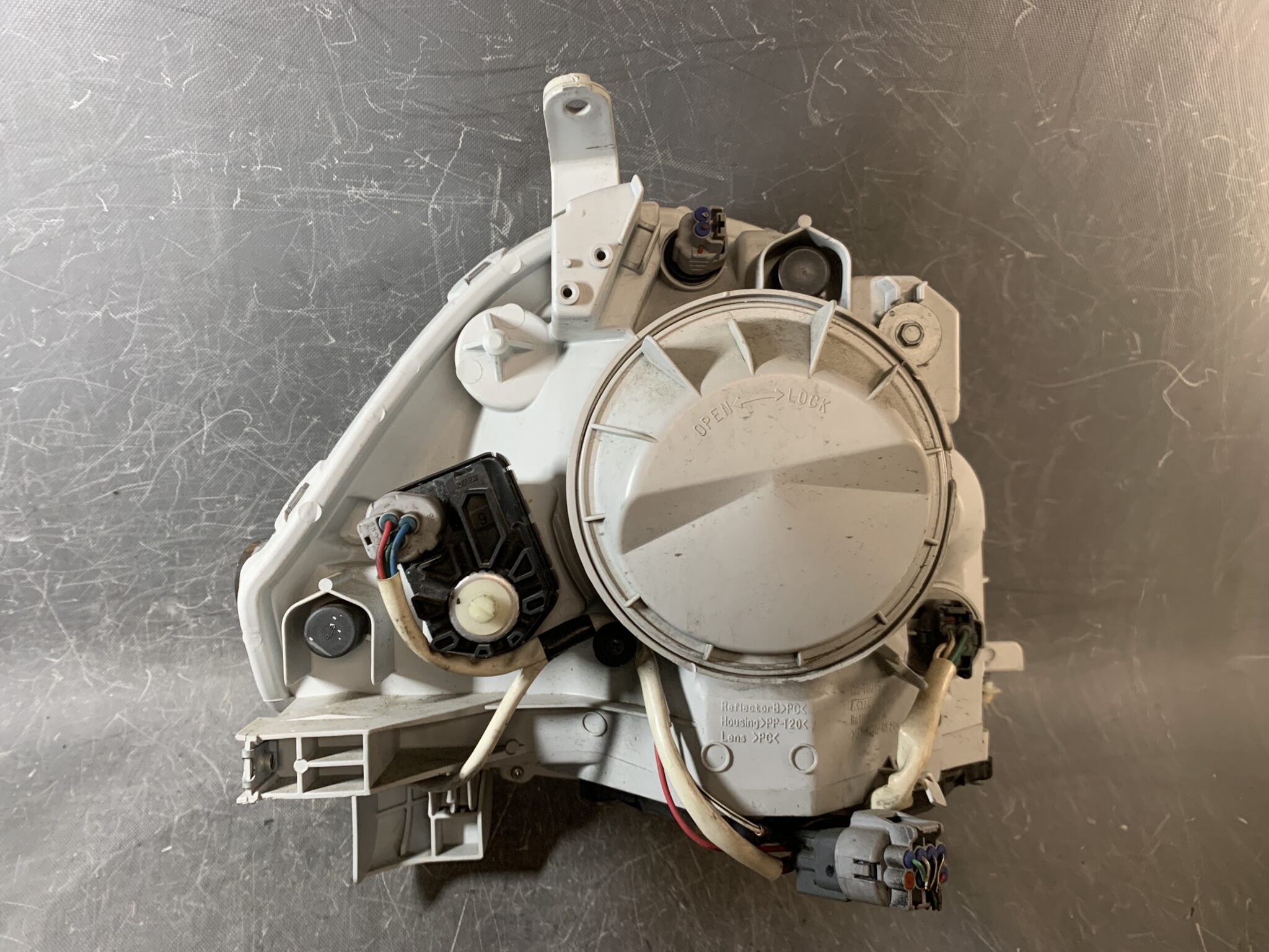 TOYOTA SIENTA NCP81 NCP85 HID Headlight 52-172 Left Side x1 » JDM-PARTS NZ