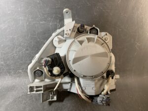 TOYOTA SIENTA NCP81 NCP85 Genuine HID Headlight KOITO 52-172 Left Side x1