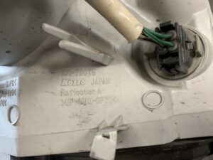 TOYOTA SIENTA NCP81 NCP85 Genuine HID Headlight KOITO 52-172 Left Side x1