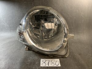 TOYOTA SIENTA NCP81 NCP85 Genuine HID Headlight KOITO 52-172 Right Side x1