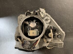 TOYOTA SIENTA NCP81 NCP85 Genuine HID Headlight KOITO 52-172 Right