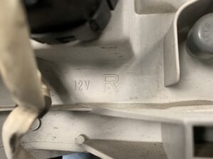 TOYOTA SIENTA NCP81 NCP85 Genuine HID Headlight KOITO 52-172 Right