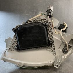 TOYOTA SIENTA NCP81 NCP85 Genuine HID Headlight KOITO 52-172 Right