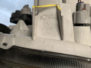 TOYOTA SIENTA NCP81 NCP85 Genuine HID Headlight KOITO 52-172 Right