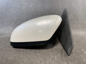 SUZUKI SOLIO MA15S Genuine Door Mirror with Indicator STANLEY W900 / 82k5 Left Side x1