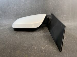 TOYOTA ISIS ANM10W Genuine Door Mirror MURAKAMI 7672 / 8118 Left Side x1