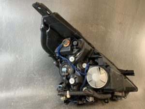 NISSAN TEANA J32 Genuine Headlight KOITO 100-63025 Left Side x1